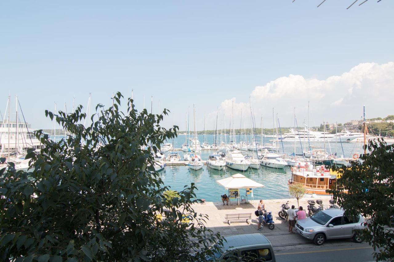 Harbour-Apartment With Sea View And Parking Spot Pula Bagian luar foto