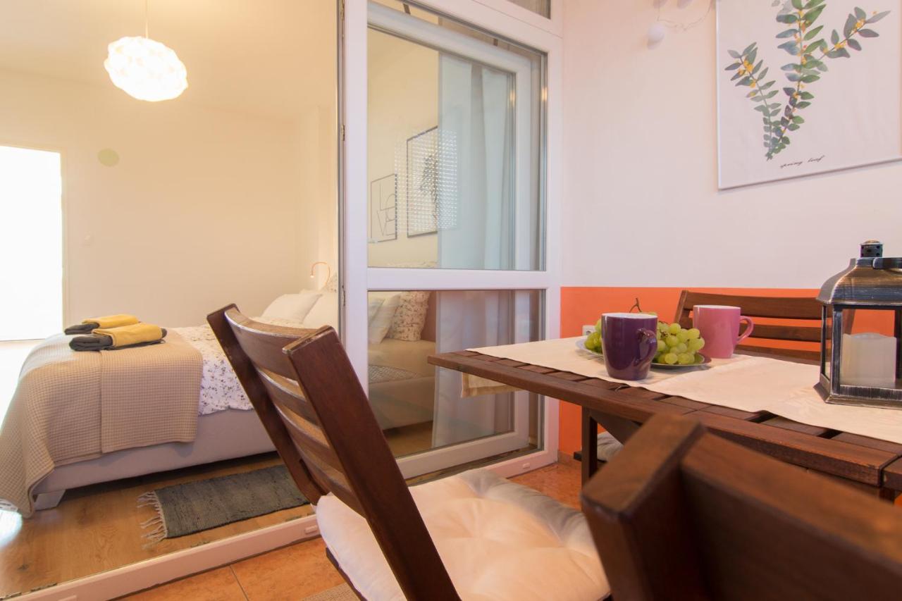 Harbour-Apartment With Sea View And Parking Spot Pula Bagian luar foto