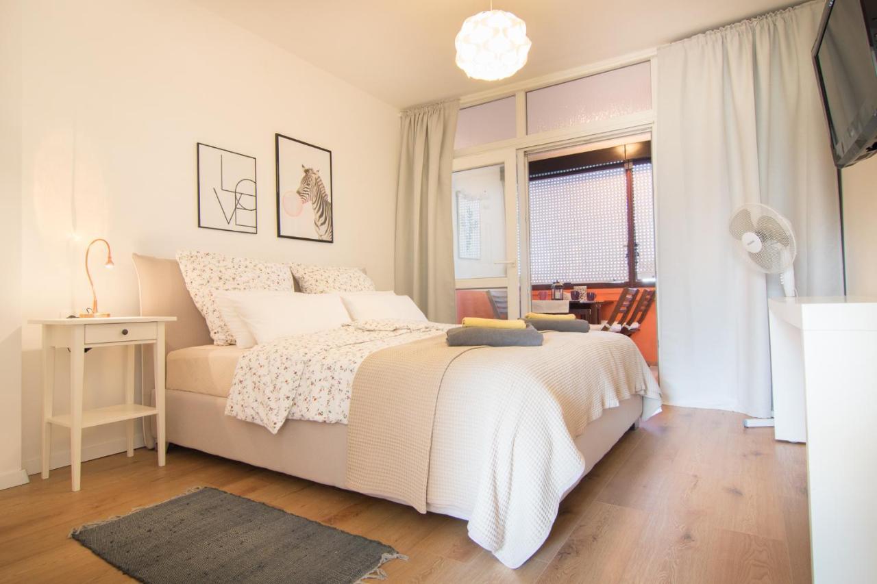 Harbour-Apartment With Sea View And Parking Spot Pula Bagian luar foto