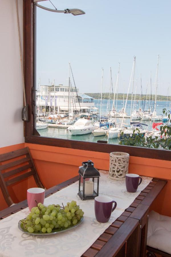 Harbour-Apartment With Sea View And Parking Spot Pula Bagian luar foto