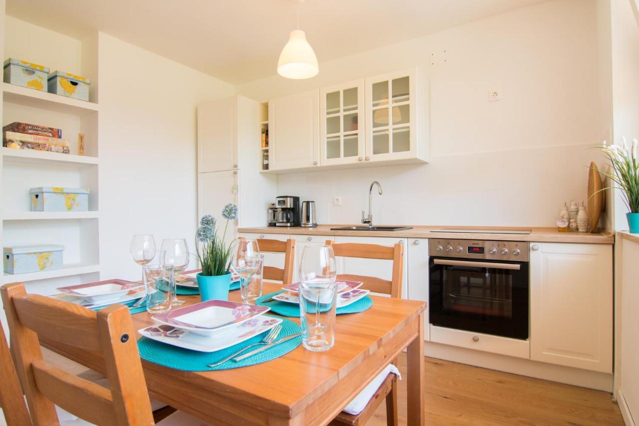 Harbour-Apartment With Sea View And Parking Spot Pula Bagian luar foto
