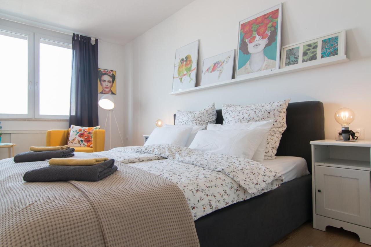 Harbour-Apartment With Sea View And Parking Spot Pula Bagian luar foto