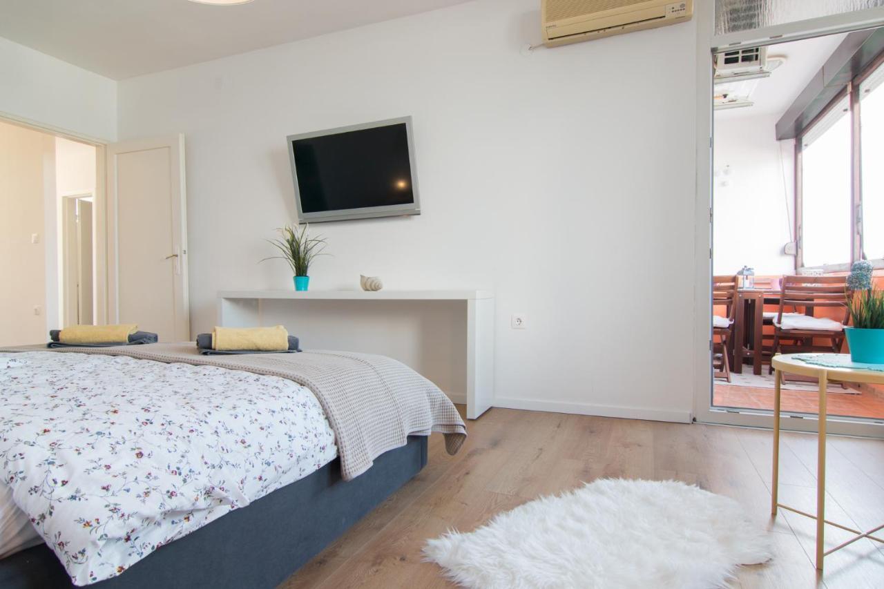 Harbour-Apartment With Sea View And Parking Spot Pula Bagian luar foto